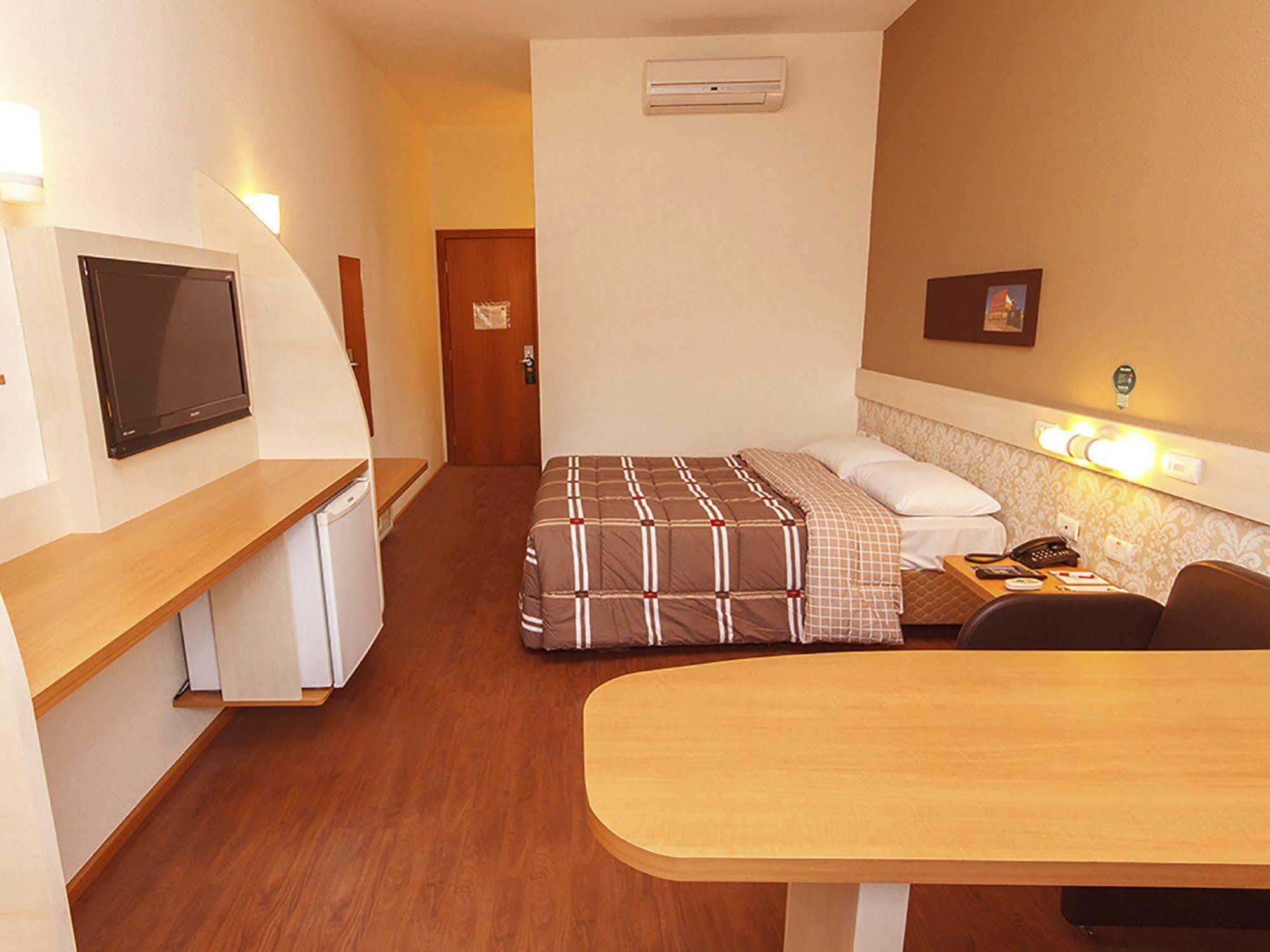 Hotel 10 Joinville Luaran gambar